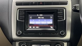 Used 2016 Volkswagen Polo [2015-2019] Highline1.2L (P) Petrol Manual top_features Integrated (in-dash) music system