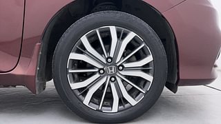 Used 2018 Honda City [2017-2020] ZX CVT Petrol Automatic tyres RIGHT FRONT TYRE RIM VIEW