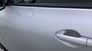 Used 2018 Maruti Suzuki Swift [2017-2021] VXI AMT Petrol Automatic dents MINOR DENT