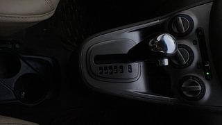 Used 2012 Hyundai i10 [2010-2016] Sportz AT Petrol Petrol Automatic interior GEAR  KNOB VIEW