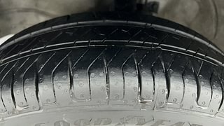 Used 2013 Maruti Suzuki Wagon R 1.0 [2010-2019] VXi Petrol Manual tyres LEFT FRONT TYRE TREAD VIEW