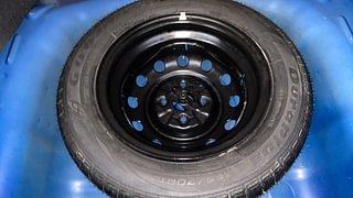 Used 2017 Hyundai Eon [2011-2018] Sportz Petrol Manual tyres SPARE TYRE VIEW