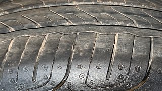 Used 2016 Volkswagen Polo [2015-2019] Highline1.2L (P) Petrol Manual tyres RIGHT REAR TYRE TREAD VIEW