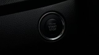 Used 2021 Maruti Suzuki Baleno [2019-2022] Zeta Petrol Petrol Manual top_features Keyless start