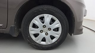 Used 2013 Honda Amaze [2013-2016] 1.2 S i-VTEC Petrol Manual tyres RIGHT FRONT TYRE RIM VIEW