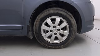 Used 2011 Maruti Suzuki Swift Dzire VXI 1.2 Petrol Manual tyres RIGHT FRONT TYRE RIM VIEW
