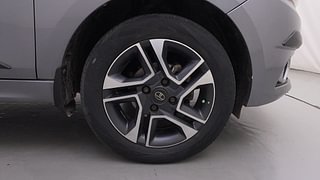 Used 2019 Tata Tiago [2018-2020] XZA+ AMT Petrol Automatic tyres RIGHT FRONT TYRE RIM VIEW
