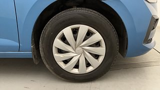 Used 2022 Skoda Slavia Active 1.0L TSI MT Petrol Manual tyres RIGHT FRONT TYRE RIM VIEW
