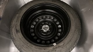 Used 2014 Honda City V Petrol Manual tyres SPARE TYRE VIEW