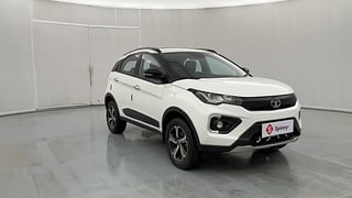 Used 2022 Tata Nexon XZ Plus (O) Petrol Manual exterior RIGHT FRONT CORNER VIEW