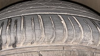 Used 2023 Hyundai New i20 Sportz 1.2 IVT Petrol Automatic tyres RIGHT FRONT TYRE TREAD VIEW
