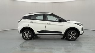 Used 2022 Tata Nexon XZ Plus (O) Petrol Manual exterior RIGHT SIDE VIEW