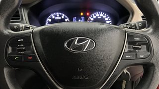 Used 2017 Hyundai Elite i20 [2014-2018] Sportz 1.2 Petrol Manual top_features Steering mounted controls