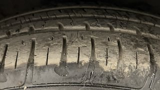 Used 2017 Hyundai Grand i10 [2013-2017] Asta (O) AT 1.2 kappa VTVT Petrol Automatic tyres RIGHT FRONT TYRE TREAD VIEW