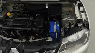 Used 2018 Renault Kwid [2015-2019] 1.0 RXT AMT Opt Petrol Automatic engine ENGINE LEFT SIDE VIEW