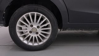 Used 2015 Tata Zest [2014-2019] XMA Diesel Diesel Automatic tyres RIGHT REAR TYRE RIM VIEW