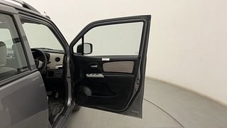 Used 2016 Maruti Suzuki Wagon R 1.0 [2015-2019] VXI AMT Petrol Automatic interior RIGHT FRONT DOOR OPEN VIEW