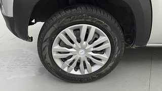 Used 2021 Renault Kwid [2020-2022] NEOTECH RXL Petrol Manual tyres RIGHT REAR TYRE RIM VIEW