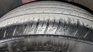Used 2022 Hyundai Venue S (O) 1.0 Turbo iMT Petrol Manual tyres LEFT FRONT TYRE TREAD VIEW