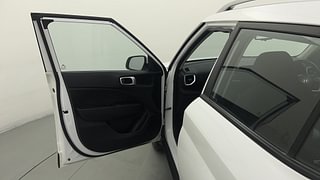 Used 2022 Hyundai Venue [2019-2022] SX Plus 1.0 Turbo DCT Petrol Automatic interior LEFT FRONT DOOR OPEN VIEW