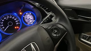 Used 2014 Honda City V Petrol Manual top_features Cruise control