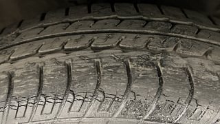 Used 2016 Maruti Suzuki Wagon R 1.0 [2015-2019] VXI AMT Petrol Automatic tyres RIGHT FRONT TYRE TREAD VIEW