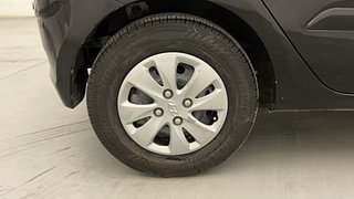 Used 2012 Hyundai i10 [2010-2016] Sportz 1.2 Petrol Petrol Manual tyres RIGHT REAR TYRE RIM VIEW