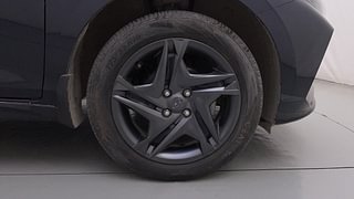 Used 2023 Hyundai New i20 Sportz 1.2 IVT Petrol Automatic tyres RIGHT FRONT TYRE RIM VIEW