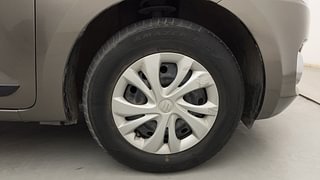 Used 2019 Maruti Suzuki Swift [2017-2021] VXi Petrol Manual tyres RIGHT FRONT TYRE RIM VIEW