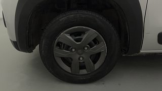 Used 2018 Renault Kwid [2015-2019] 1.0 RXT AMT Opt Petrol Automatic tyres LEFT FRONT TYRE RIM VIEW