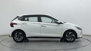 Used 2020 Hyundai New i20 Asta (O) 1.2 MT Petrol Manual exterior RIGHT SIDE VIEW