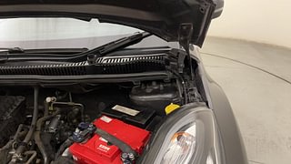 Used 2018 Tata Nexon [2017-2020] XZ Plus Petrol Petrol Manual engine ENGINE LEFT SIDE HINGE & APRON VIEW