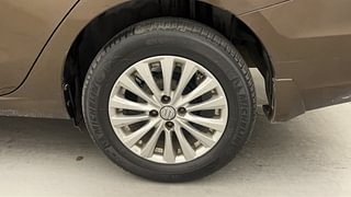 Used 2015 Maruti Suzuki Ciaz [2014-2017] ZXi AT Petrol Automatic tyres LEFT REAR TYRE RIM VIEW