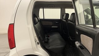 Used 2014 Maruti Suzuki Wagon R 1.0 [2010-2019] VXi Petrol Manual interior RIGHT SIDE REAR DOOR CABIN VIEW