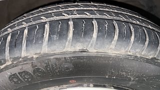 Used 2018 Maruti Suzuki Swift [2017-2021] VXI AMT Petrol Automatic tyres RIGHT FRONT TYRE TREAD VIEW