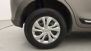 Used 2019 Maruti Suzuki Swift [2017-2021] VXi Petrol Manual tyres RIGHT REAR TYRE RIM VIEW