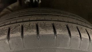 Used 2018 Maruti Suzuki Swift [2017-2021] ZXi AMT Petrol Automatic tyres LEFT FRONT TYRE TREAD VIEW