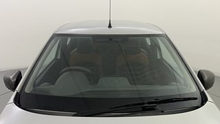 Used 2018 Renault Kwid [2015-2019] 1.0 RXT AMT Opt Petrol Automatic exterior FRONT WINDSHIELD VIEW