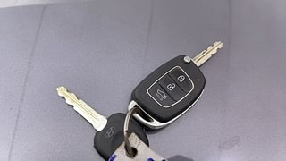 Used 2019 Hyundai Xcent [2017-2019] SX Diesel Diesel Manual extra CAR KEY VIEW