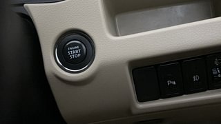 Used 2017 Maruti Suzuki Ciaz [2014-2017] ZXi AT Petrol Automatic top_features Keyless start