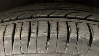 Used 2012 Hyundai i10 [2010-2016] Sportz 1.2 Petrol Petrol Manual tyres LEFT FRONT TYRE TREAD VIEW