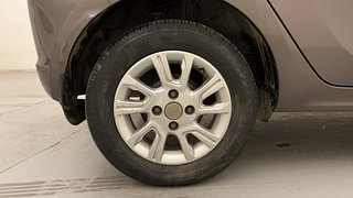 Used 2017 Tata Tiago [2016-2020] Revotron XZ Petrol Manual tyres RIGHT REAR TYRE RIM VIEW