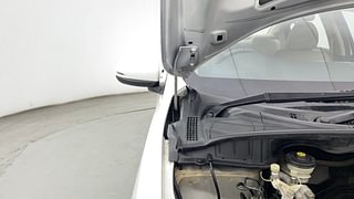 Used 2018 Honda City [2017-2020] VX CVT Petrol Automatic engine ENGINE RIGHT SIDE HINGE & APRON VIEW