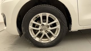 Used 2018 Maruti Suzuki Swift [2017-2021] ZXi AMT Petrol Automatic tyres LEFT FRONT TYRE RIM VIEW