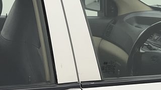 Used 2015 Hyundai Eon [2011-2018] Magna Petrol Manual dents MINOR SCRATCH