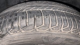 Used 2011 Hyundai i10 [2010-2016] Magna 1.2 Petrol Petrol Manual tyres LEFT REAR TYRE TREAD VIEW