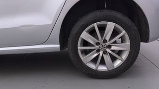 Used 2015 Volkswagen Polo [2015-2019] Highline1.2L (P) Petrol Manual tyres LEFT REAR TYRE RIM VIEW