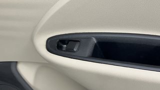 Used 2019 Hyundai New Santro 1.1 Magna Petrol Manual top_features Rear power window