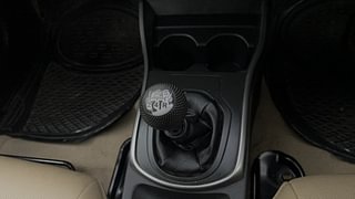 Used 2015 Honda City [2014-2017] V Petrol Manual interior GEAR  KNOB VIEW