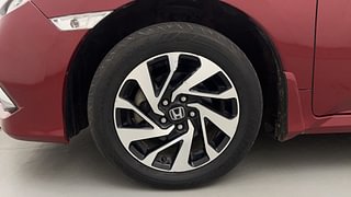 Used 2020 Honda Civic [2019-2021] V CVT Petrol Petrol Automatic tyres LEFT FRONT TYRE RIM VIEW